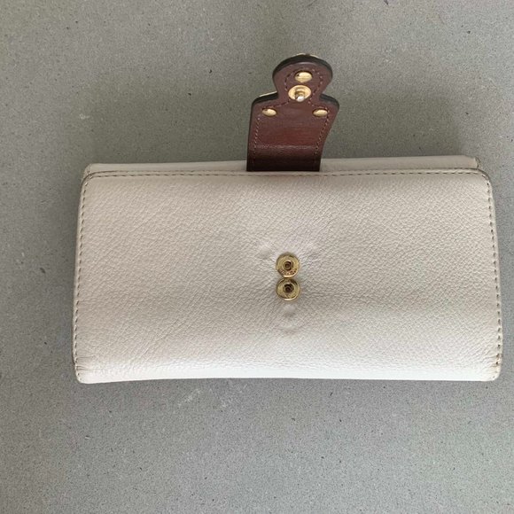 Michael Kors Large Wallet - Picture 2 of 6